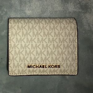 Michael Kors logo Wallet